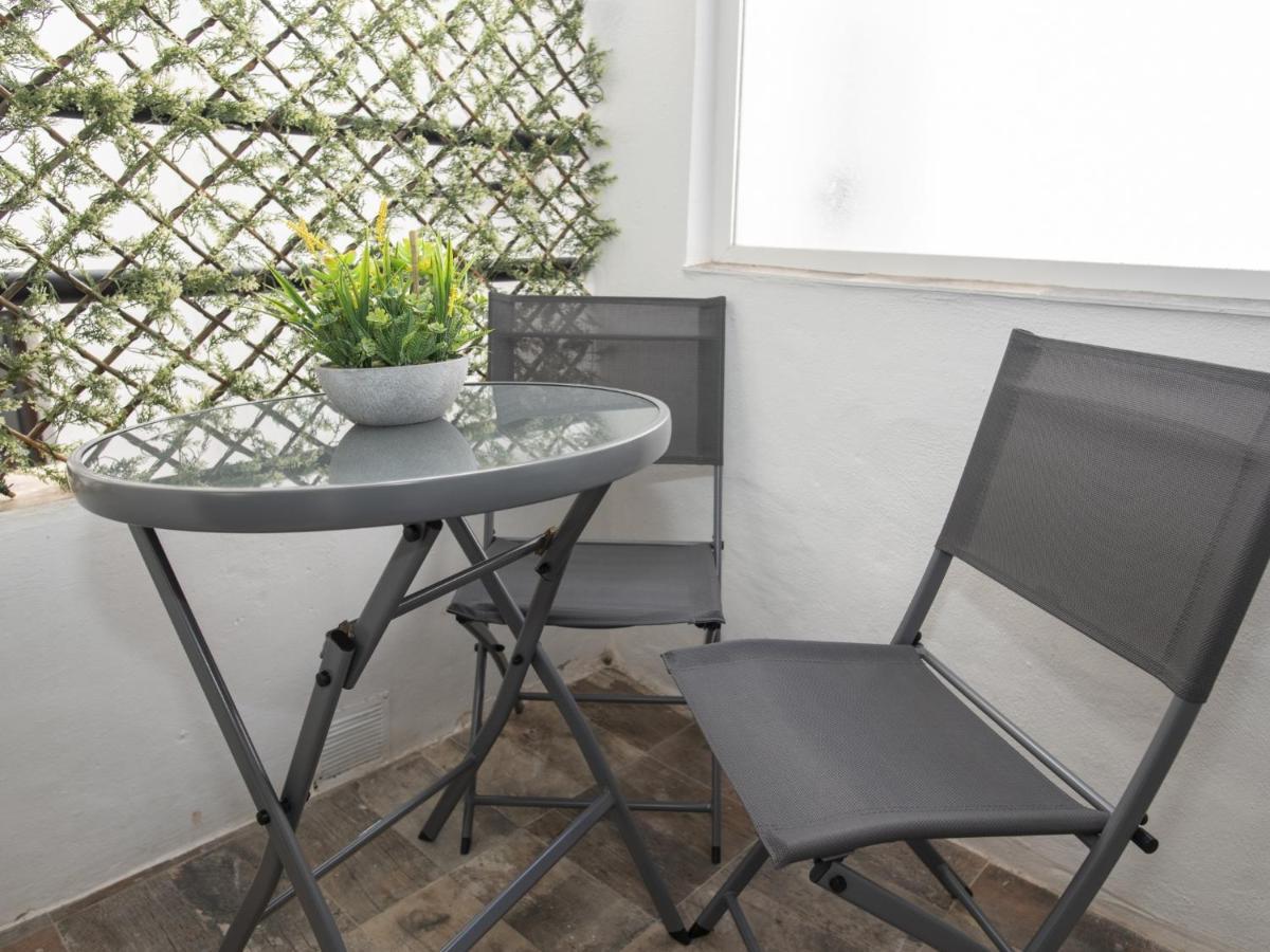 Elegante Apartamento Para 5 En El Centro De Caceres Con Wifi Zewnętrze zdjęcie
