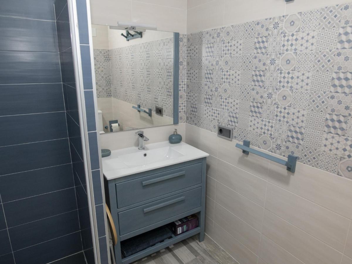 Elegante Apartamento Para 5 En El Centro De Caceres Con Wifi Zewnętrze zdjęcie