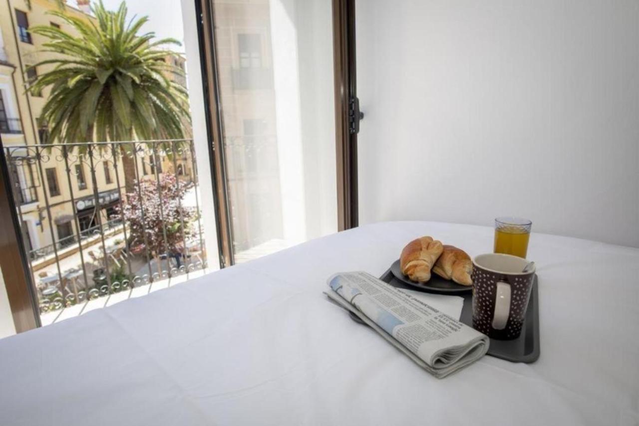 Elegante Apartamento Para 5 En El Centro De Caceres Con Wifi Zewnętrze zdjęcie
